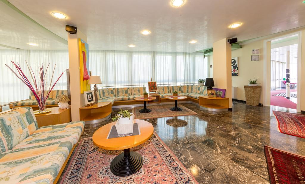 Hotel Nember Lido di Jesolo Exterior photo