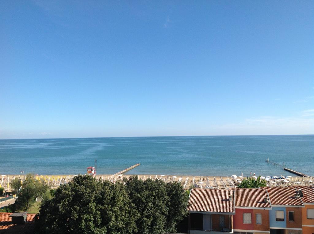 Hotel Nember Lido di Jesolo Exterior photo